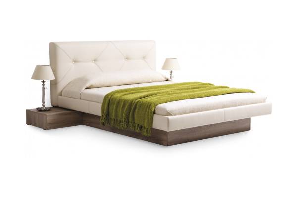 Тапицирано легло Ланс